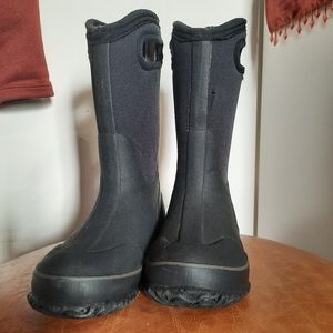 Kids Bogs Classic Black Boots size 13